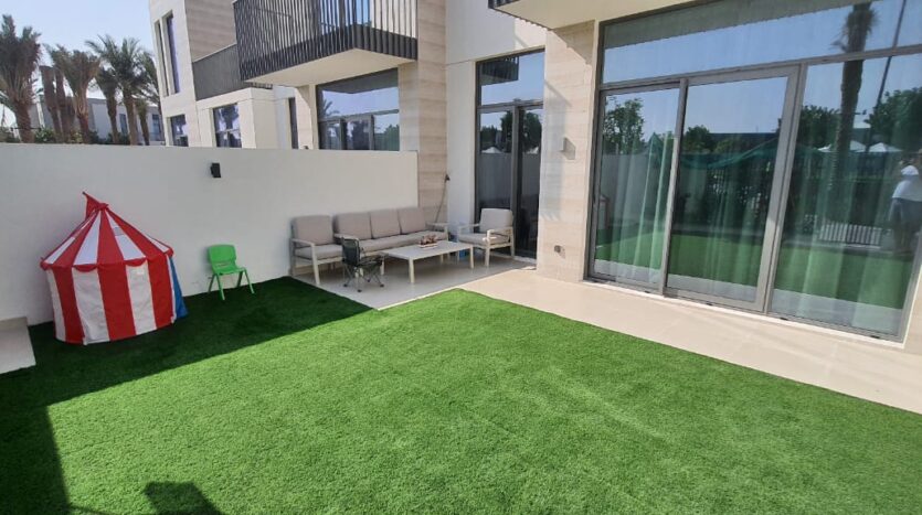 Spacious Villa For Sale in Arabian Ranches